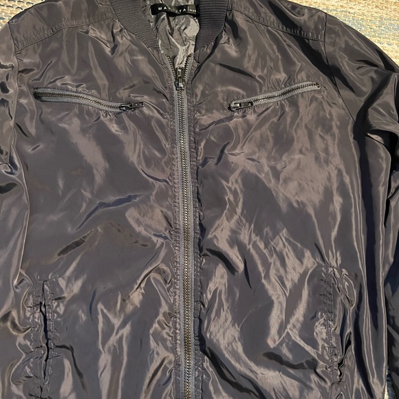 Maldita man - Picture 2 of 4